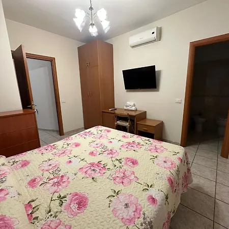 Sofia 3*