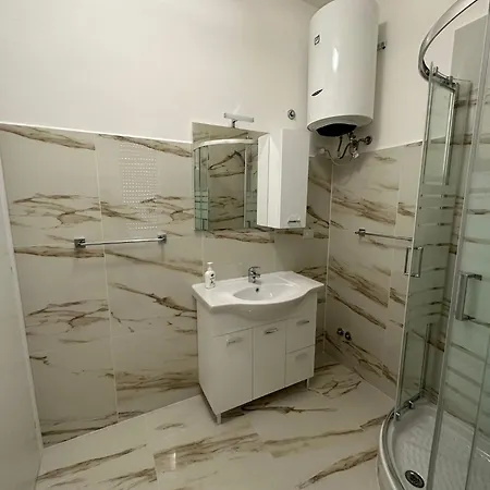 Sofia 3*